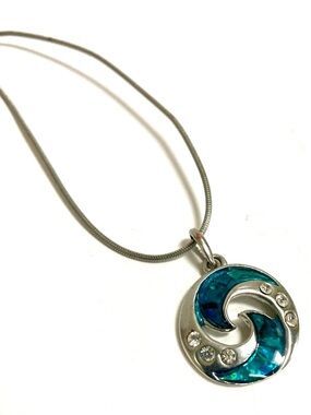 Women’s Hawaiian Blue Abalone Inlay Circle Water Flow Pendant Necklace w/ CZ